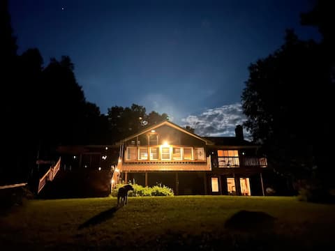 Tumtannty Rose Lakehouse on Lake Nosbonsing