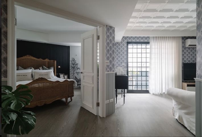 歡迎有需要月租1-3個月的國際客戶。走路5分鐘即可抵達地鐵！長期住宿另享優惠折扣！