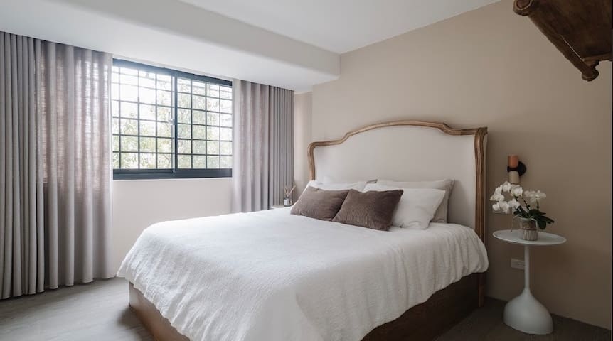 歡迎有需要月租1-3個月的國際客戶。走路5分鐘即可抵達地鐵！長期住宿另享優惠折扣！ gallery image 2