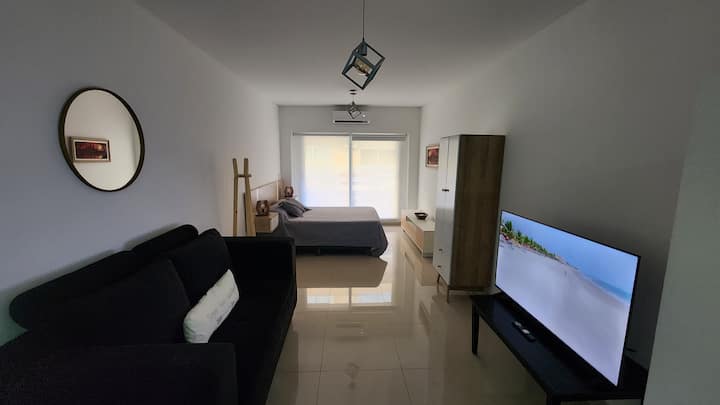 Studio apartment in Monserrat