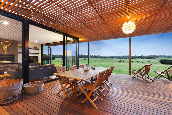 Rural views pool tennis & beach gallery image 3