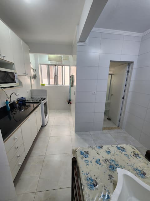 Top performing Airbnb: kitnet, Canto do Forte – PG in Praia Grande
