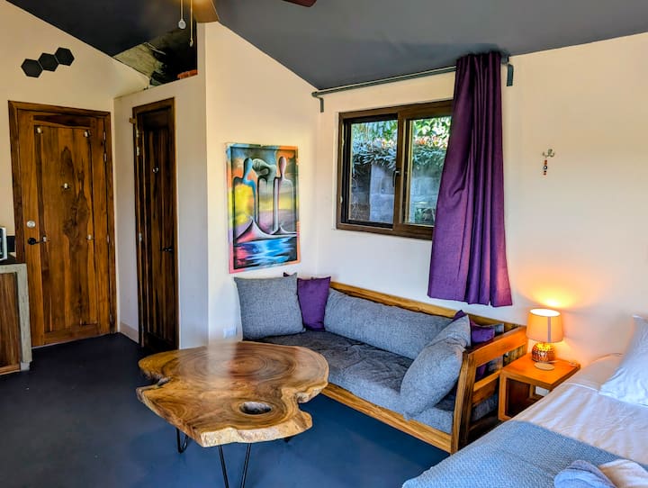 5-min Walk To Town, Pool, Plunge Tub, Hot Shower - Nicaragua