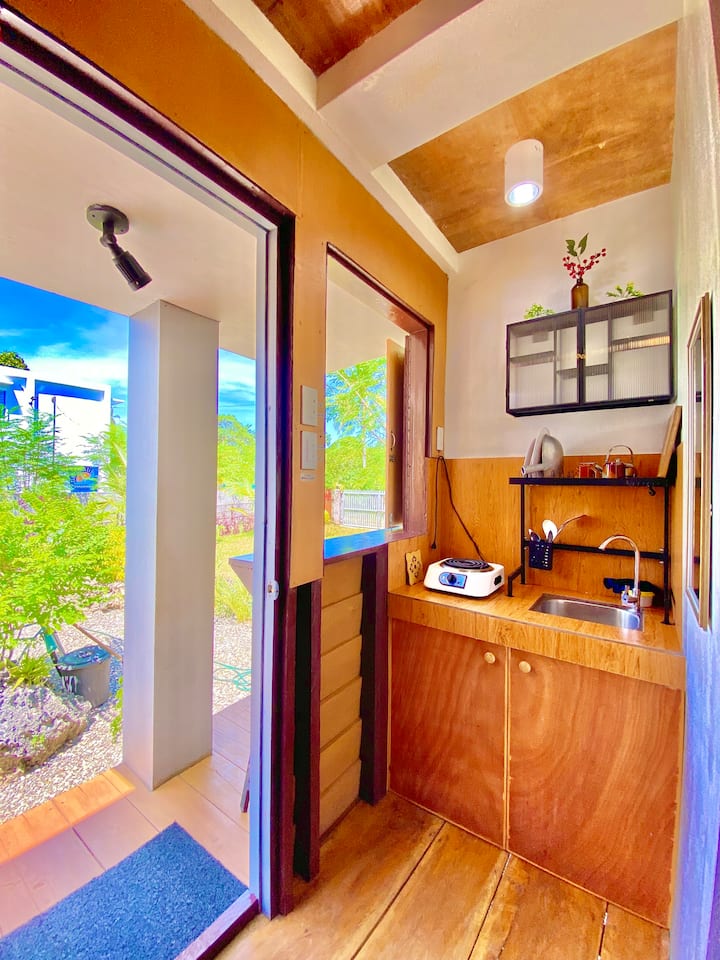 Tiny Beach House In Camotes Island (Cabin Room) - Filipinas