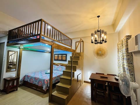 HappyStays#3: 300mbps |65"TV w/ NFLX, Disney| Loft