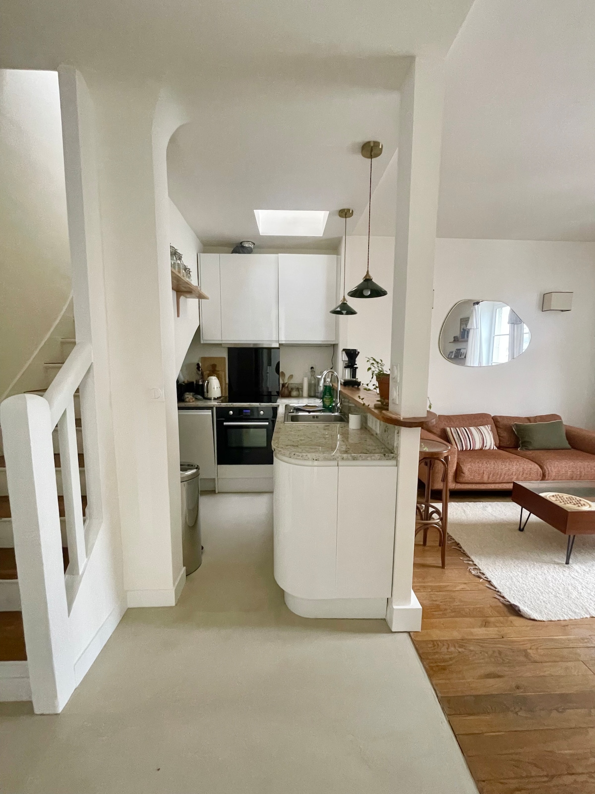 Top performing Airbnb: Beautiful Appartement & Balcony Paris Center in Paris 10e Arrondissement