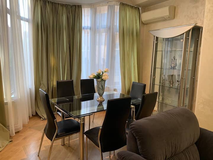 Flat In City Center In Yerevan - Yerevan