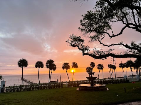 Luxury waterfront historic 7 bedroom villa