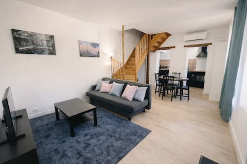 House with the blue door