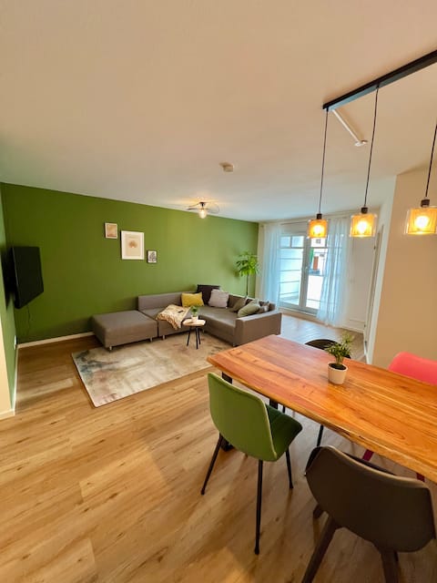 Stylish & bright apartment with sun terrace