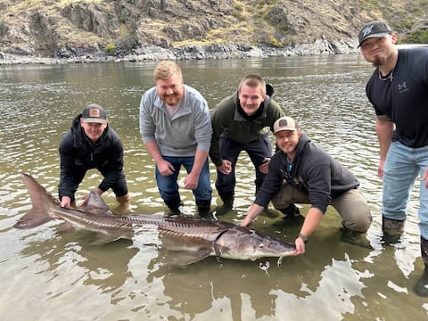 Hot Tub & River Views! Luxury Snake River Escape!