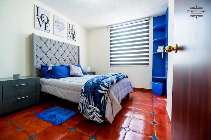 Удобна и топла, втората ни стая разполага с най - важните удобства за пълната ви почивка. 