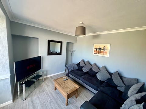 Top Airbnb: Home in Conwy Principal Area in Pensarn, Marl, Aberconwy, Castle, Deganwy