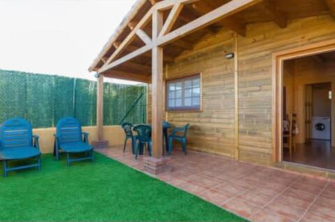 Bungalow 100 meters from the sea