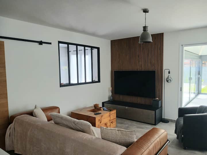 Chambres Privées Au Calme Avec Piscine (4 Adultes) - Salles