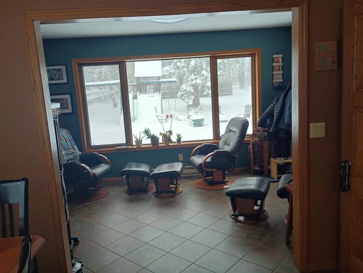 Up Stairs Getaway - Duluth, MN