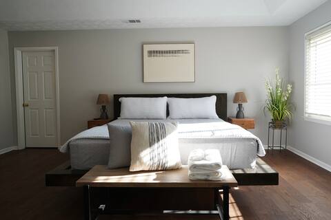 Elegant & Spacious Haven, Perfect for Families