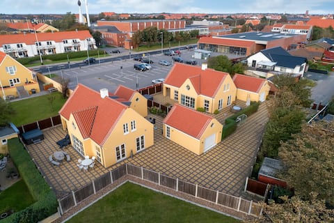 2 beautiful holiday homes for 18 people 020269