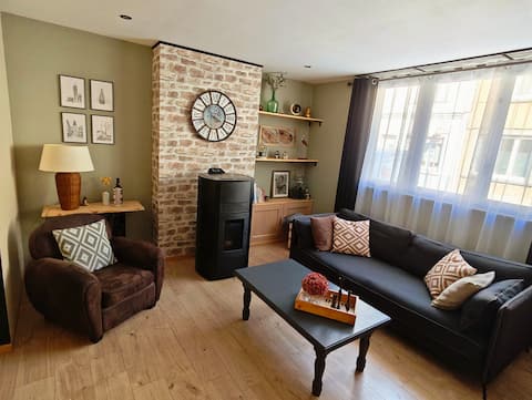 Annonce Airbnb populaire: Calais house with south-facing exterior à Calais