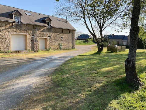 Country House_Artist's Residence, 6 Bedrooms