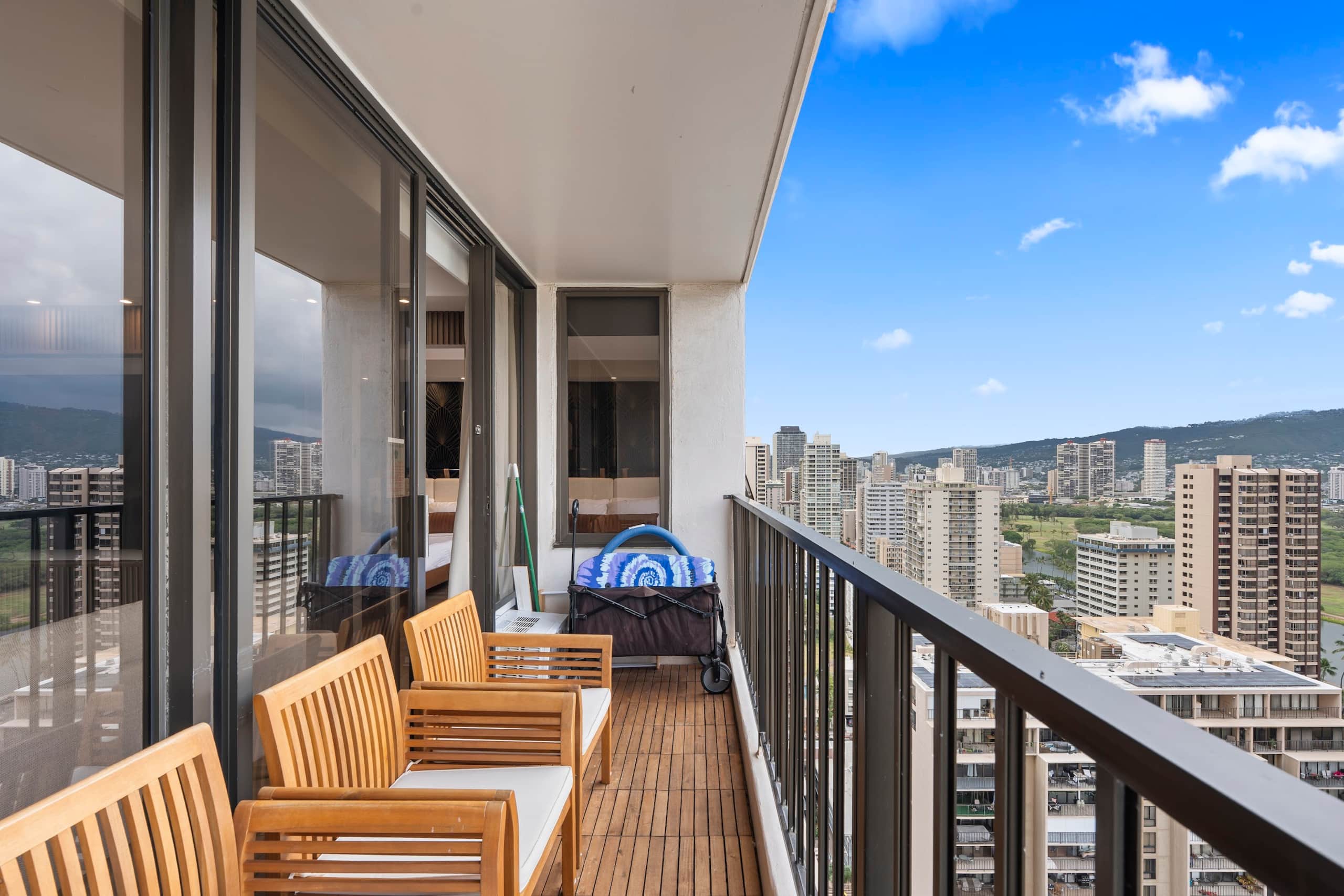 25FL-Upscale Ultra Modern-Premium 1BR W/Parking - Image 39