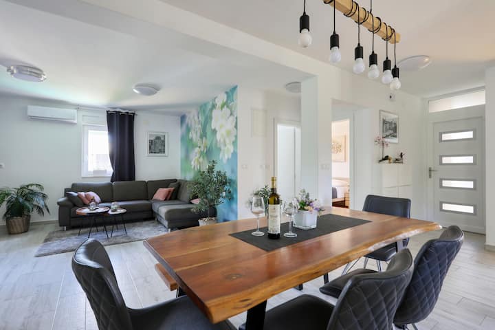Villa Rocky With Heated Pool & Free Bikes - Zaton