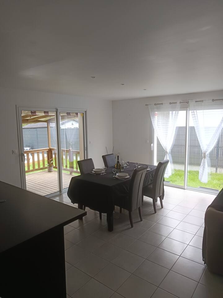 Maison Au Calme , Proche Mer , Espace  Jaccuzi - La Turballe