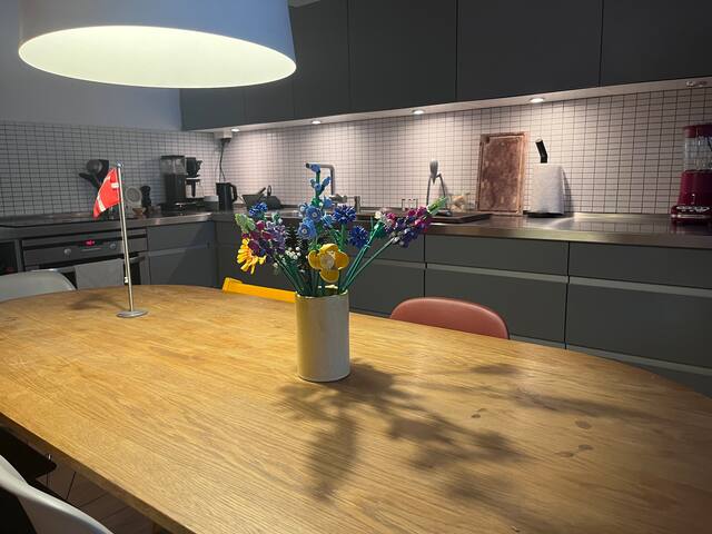 Super central familiebolig i grøn arkitektur gallery image 2