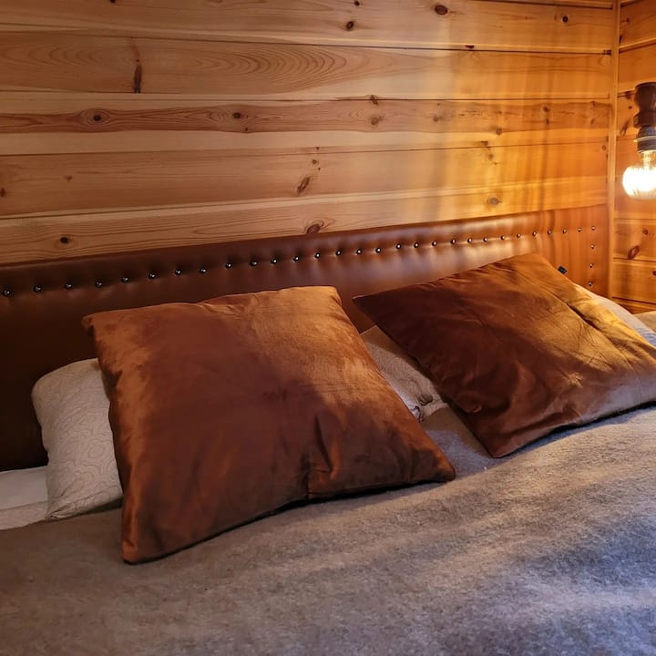 Dhomë gjumi 2