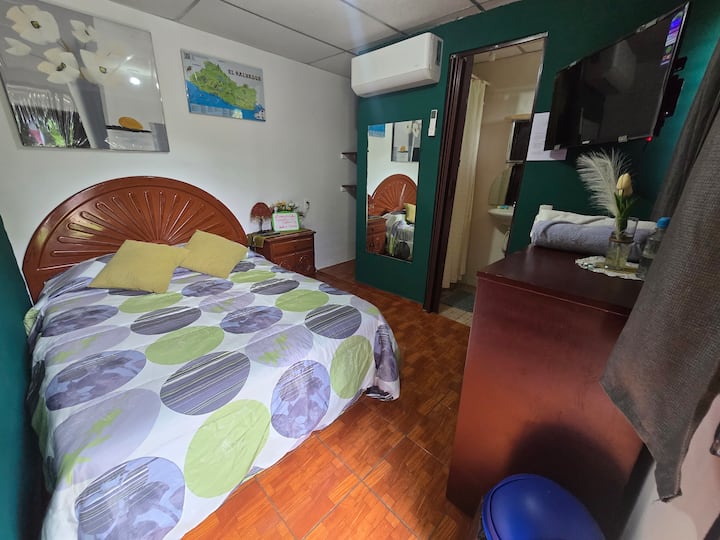 Cómodo Apartamento, Muy Cerca De Centro Comercial - Santa Ana
