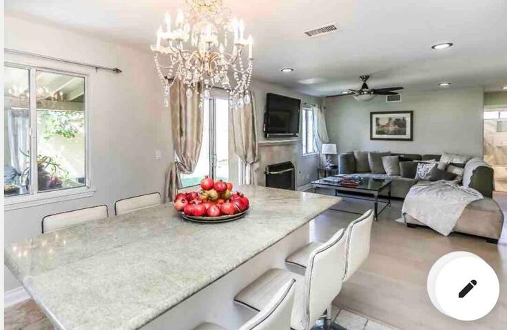 Shabby chic villa in la gallery image 4