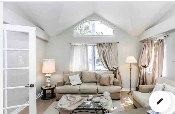 Shabby chic villa in la gallery image 2