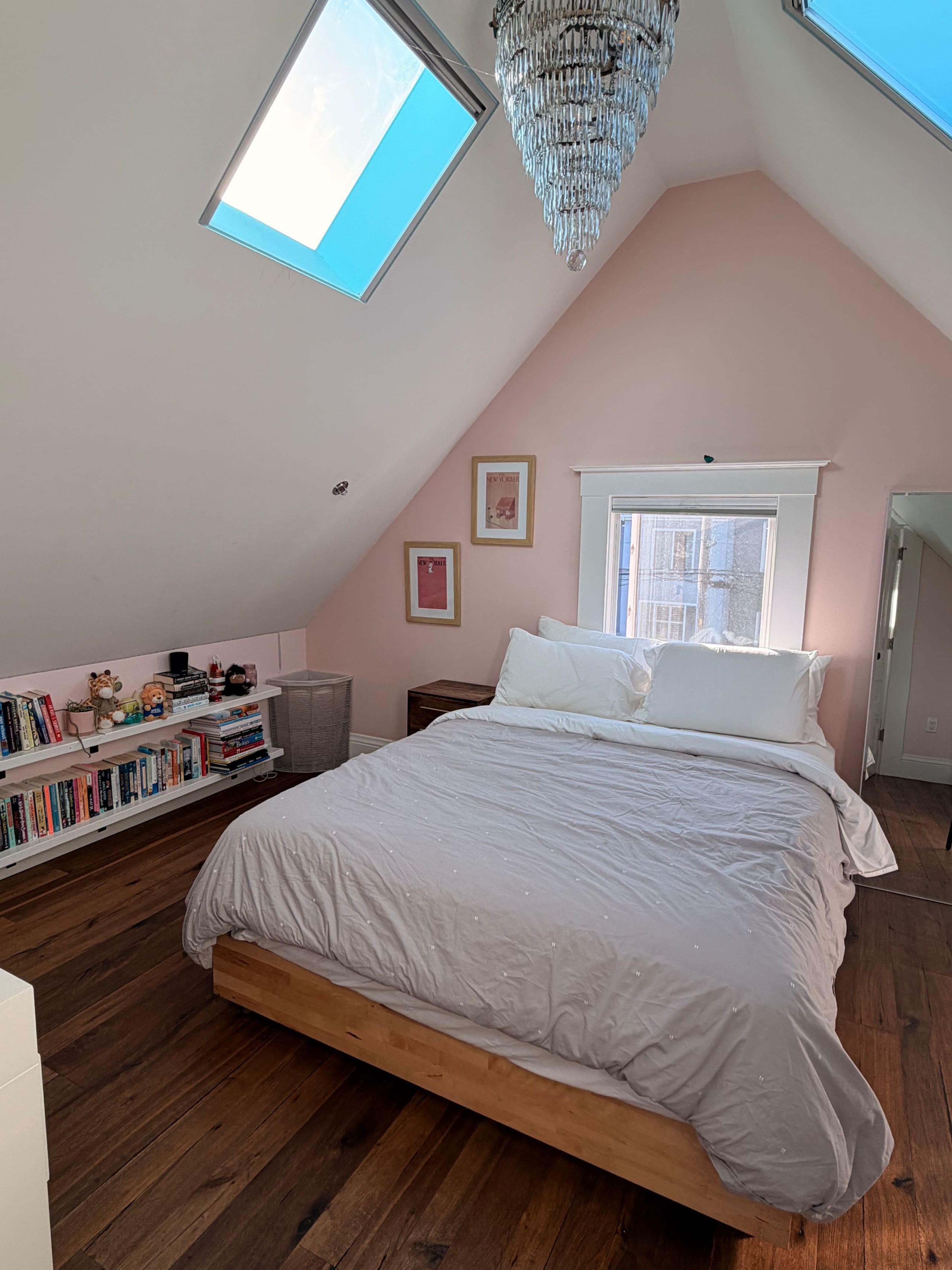 Home in San Francisco · ★4.99 · 5 bedrooms · 6 beds · 4.5 baths - Image 19