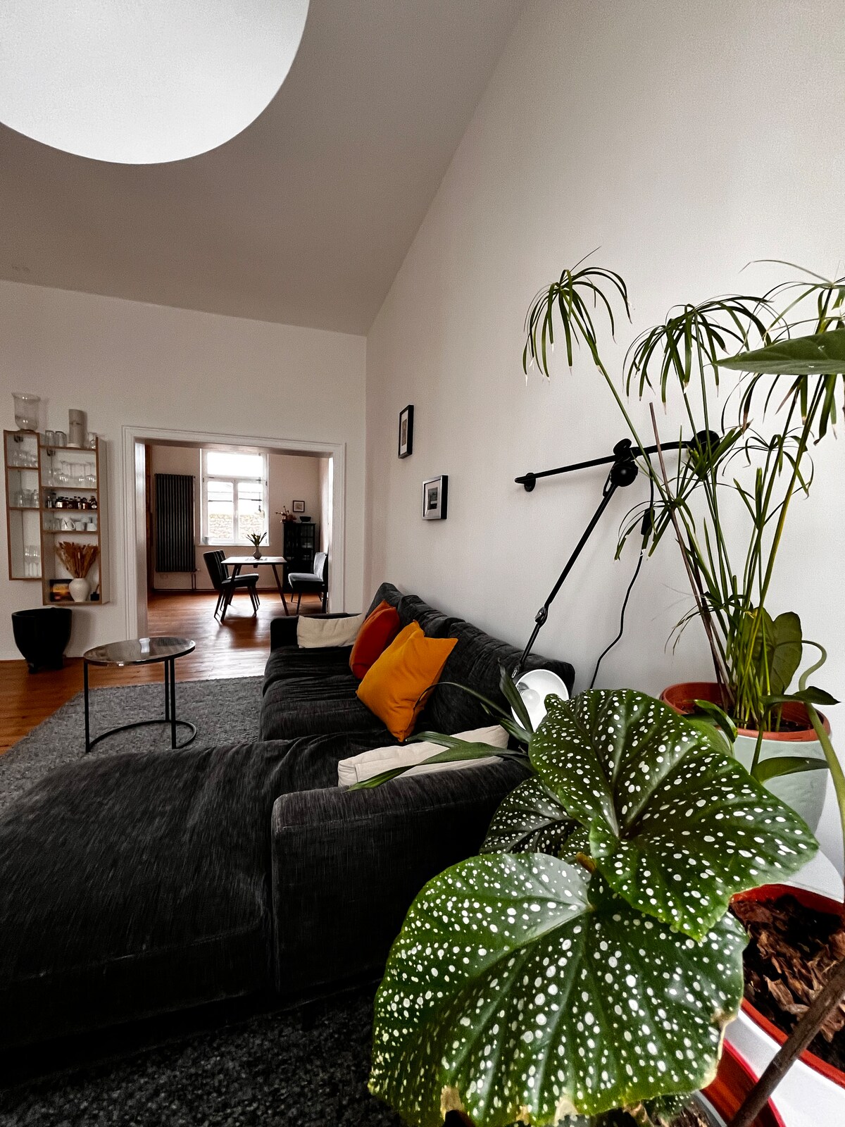 Popular Airbnb listing: City Apartment - historic charm in Wiesbaden