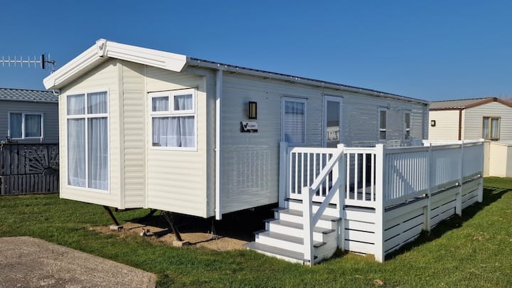 Rhubarbs Ranch, West Sands Escape - Selsey