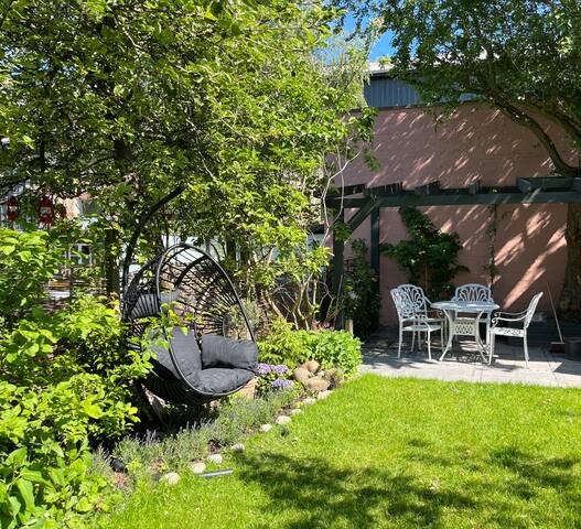 Centralt luksus byhus med have gallery image 5