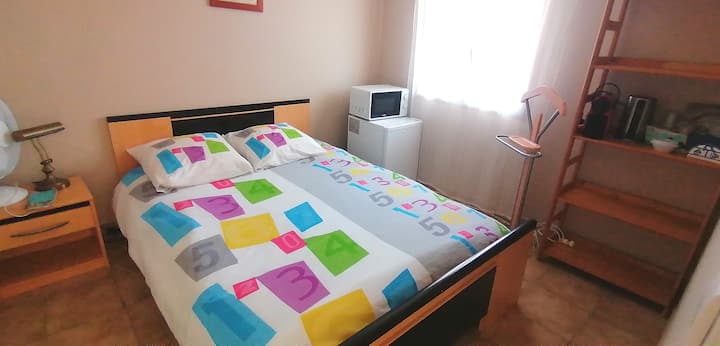Chambre Avec Salle D'eau Et Wc - Gruissan