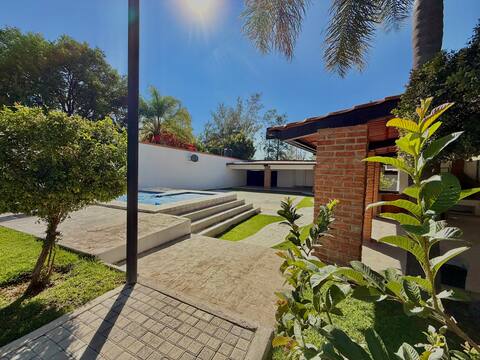Cottage with swimming pool