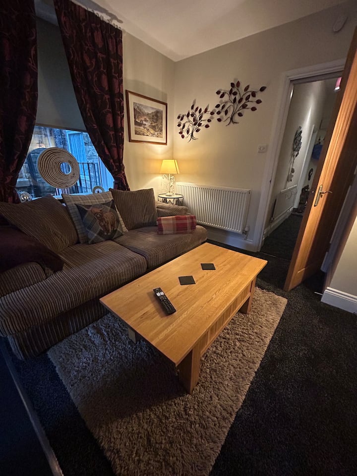 The Cobbles. Central Buxton. Golf Nearby - Derbyshire