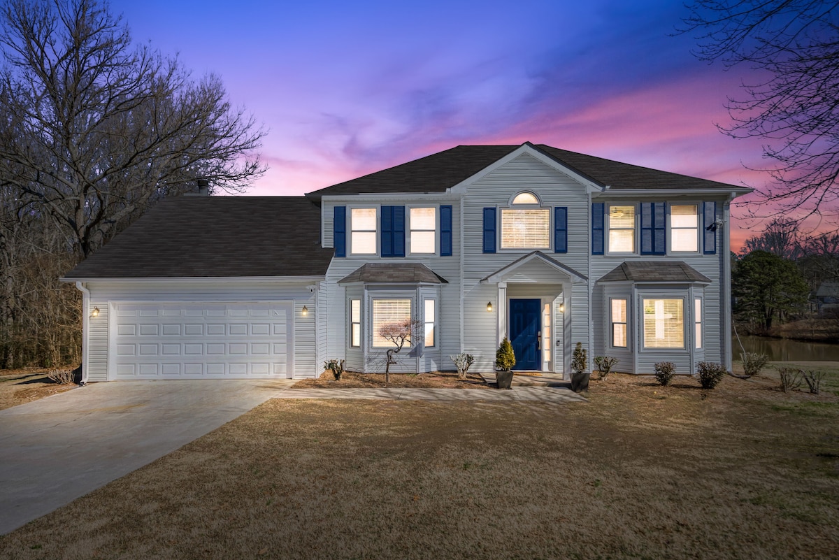 New! Lake House/8beds/ 3 Baths/ King/Queens/Fulls