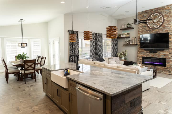 Beautiful Peoria Oasis With Optional Heated Pool - Peoria, AZ