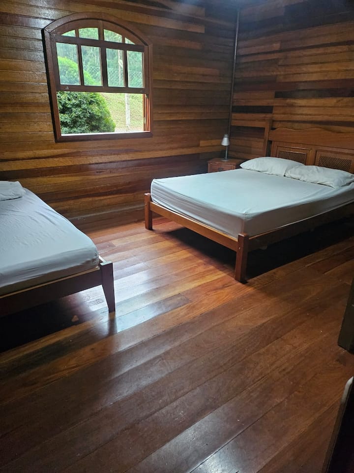 Dhomë gjumi 2