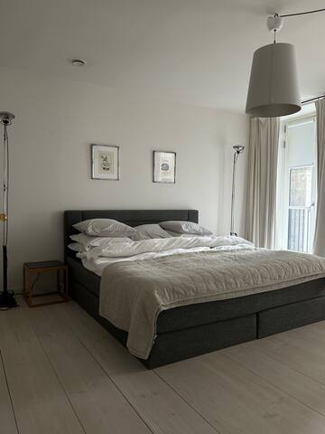 Classic & chic duplex in the heart of Copenhagen gallery image 5