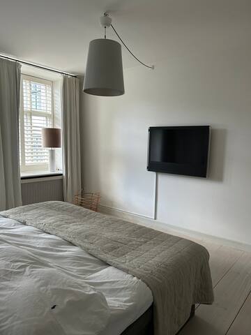 Classic & chic duplex in the heart of Copenhagen gallery image 4