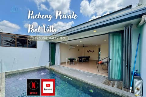 Puchong Private Pool Villa & Jacuzzi | Up to 30Pax