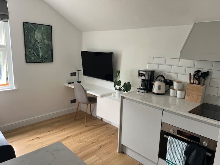 Bright Modern Summertown Studio - Oxford