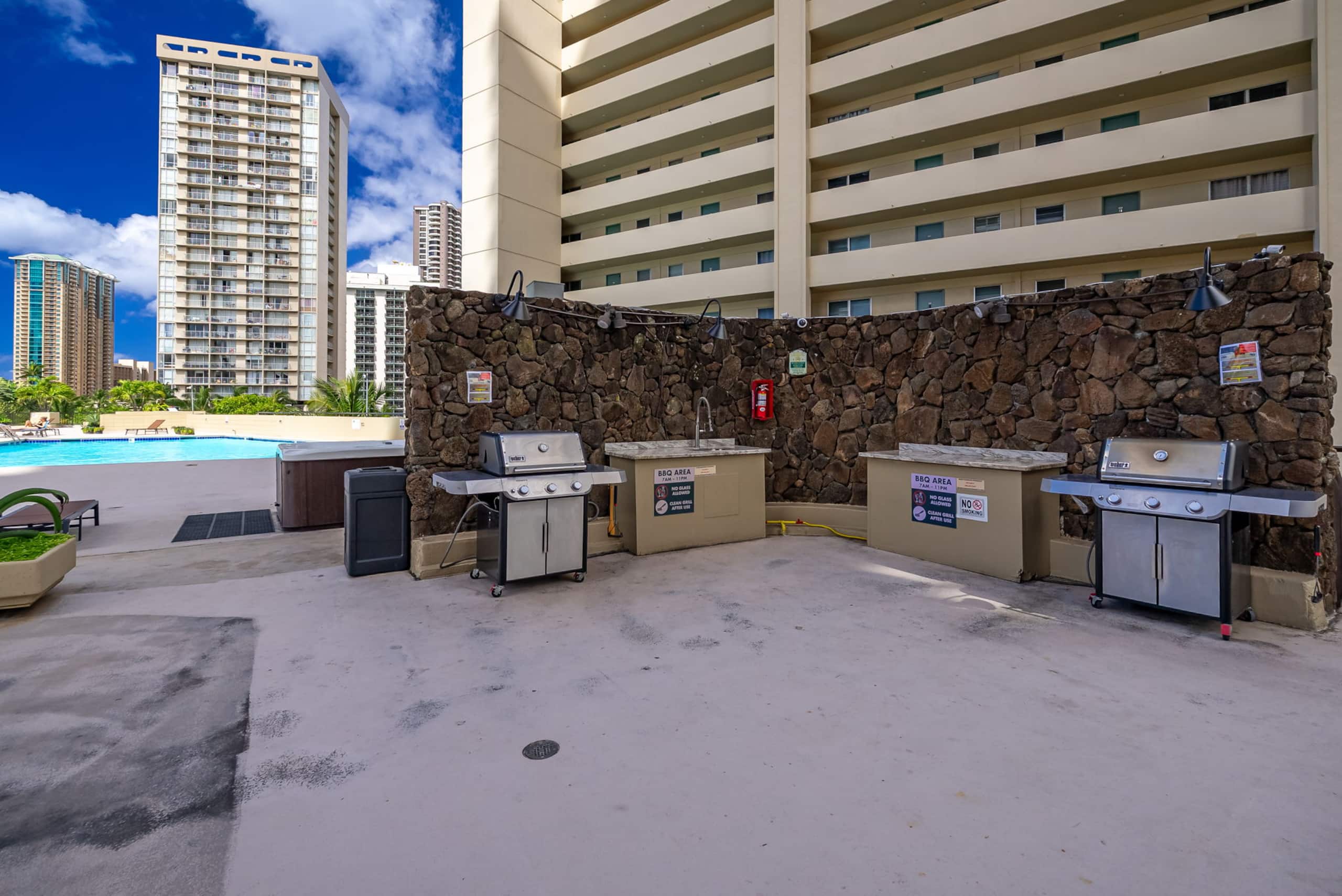 Condo in Honolulu · ★4.88 · 2 bedrooms · 4 beds · 2 private baths - Image 48
