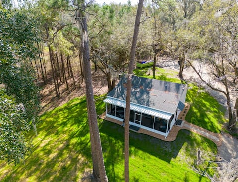 Modern Farmhouse Luxury/No Pet Fee/Hot Tub/3m I-75