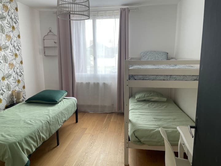 საძინებელი 4