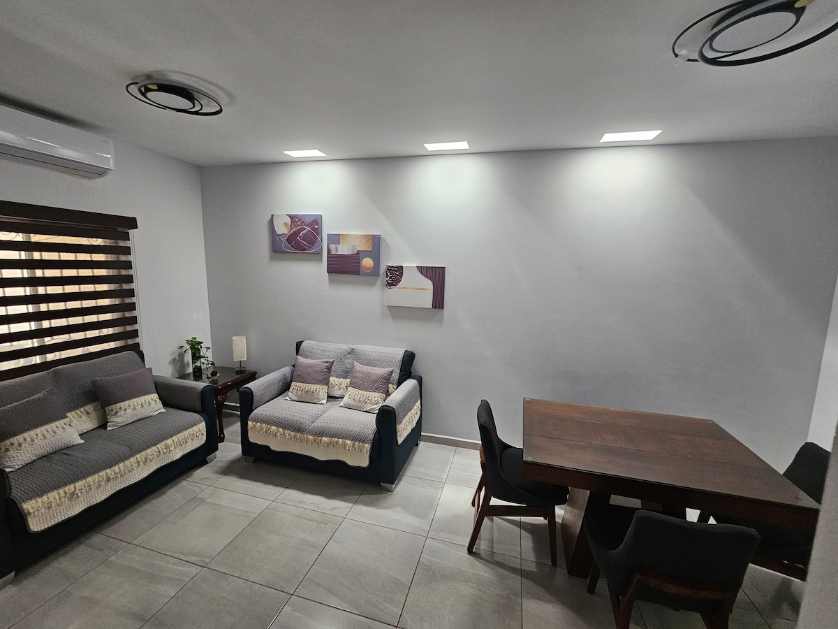 Top Airbnb: Complete, Modern, Clean, Safe House in Ciudad Obregón